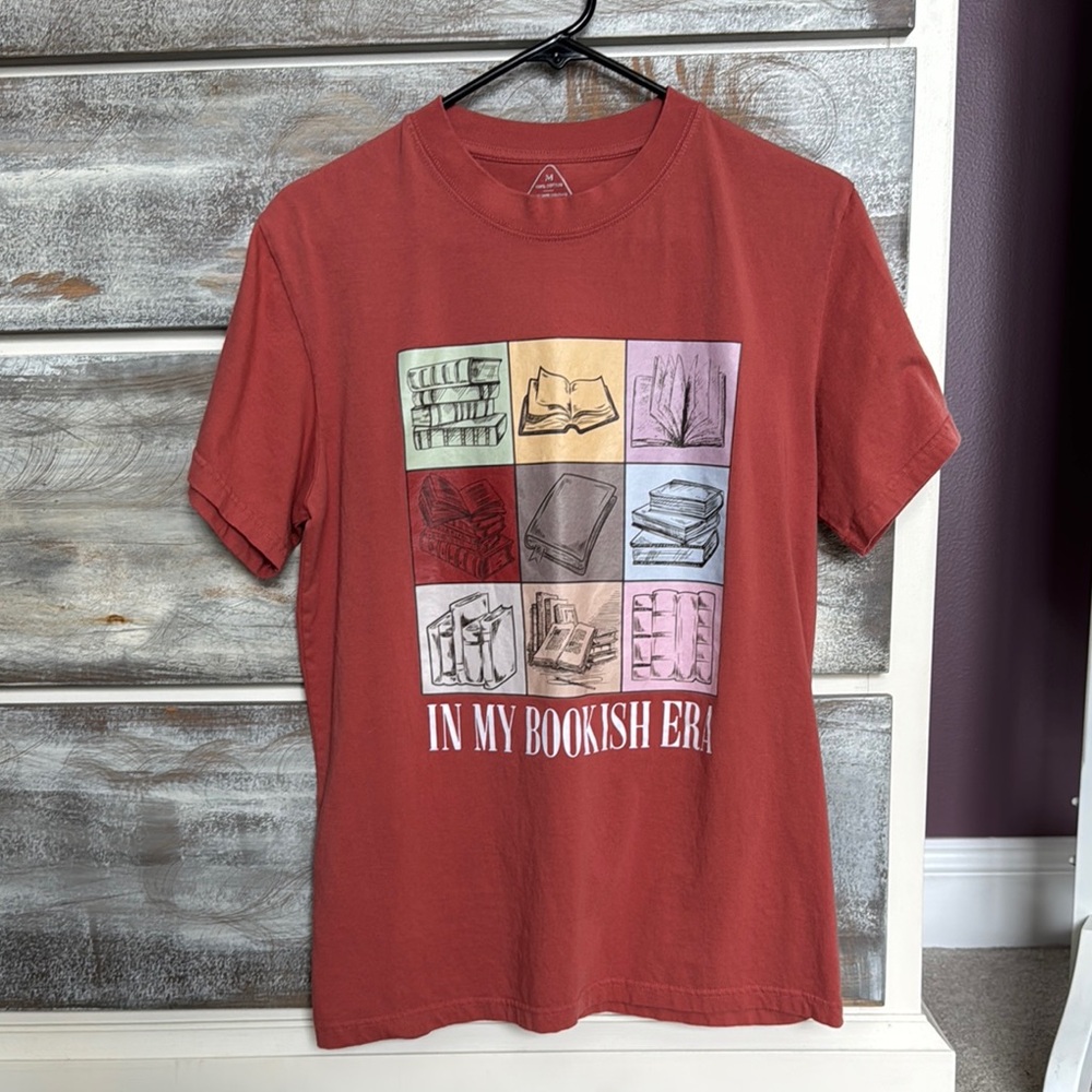 “In My Bookish Era” Coral Tee